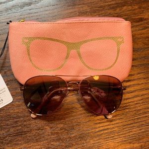 Rose colored reflective lens sunglasses